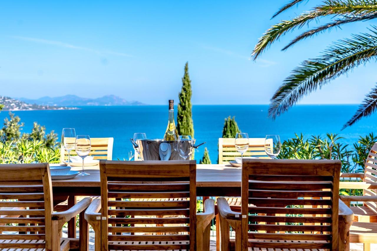 Superbe Villa, Incroyable Vue Mer, Piscine Chauffee, Climatisee سانت ماكسيم المظهر الخارجي الصورة