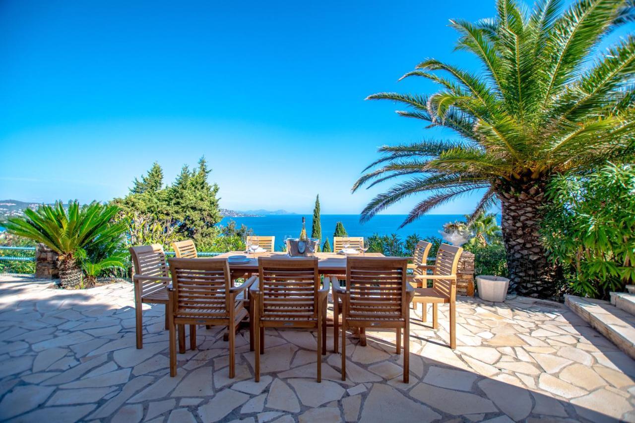 Superbe Villa, Incroyable Vue Mer, Piscine Chauffee, Climatisee سانت ماكسيم المظهر الخارجي الصورة