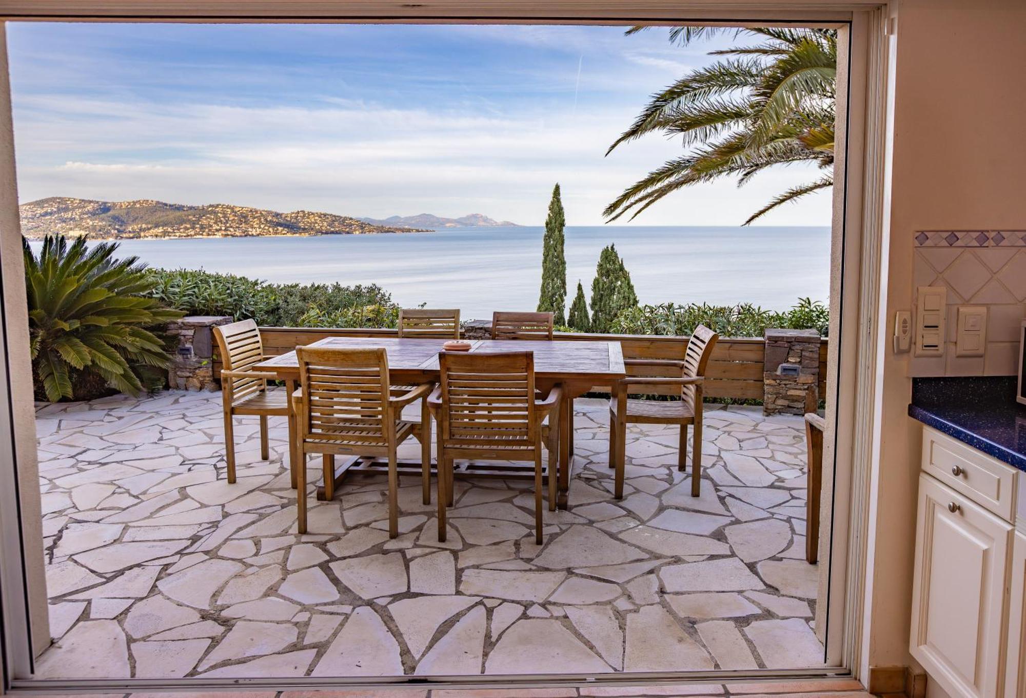 Superbe Villa, Incroyable Vue Mer, Piscine Chauffee, Climatisee سانت ماكسيم المظهر الخارجي الصورة