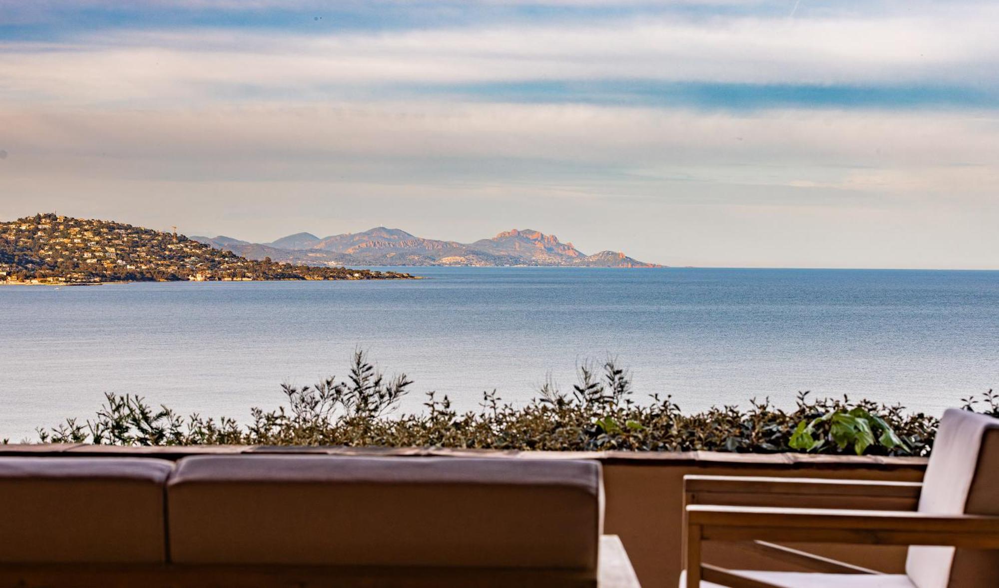 Superbe Villa, Incroyable Vue Mer, Piscine Chauffee, Climatisee سانت ماكسيم المظهر الخارجي الصورة