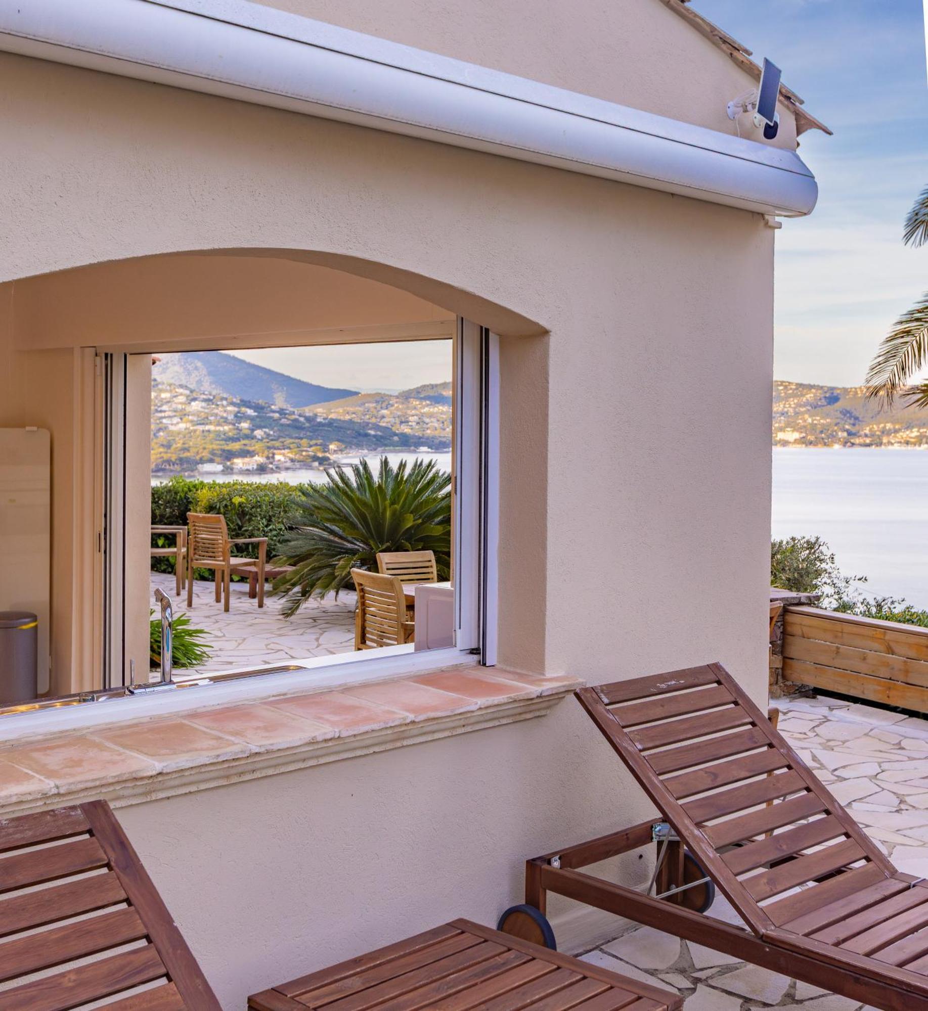 Superbe Villa, Incroyable Vue Mer, Piscine Chauffee, Climatisee سانت ماكسيم المظهر الخارجي الصورة